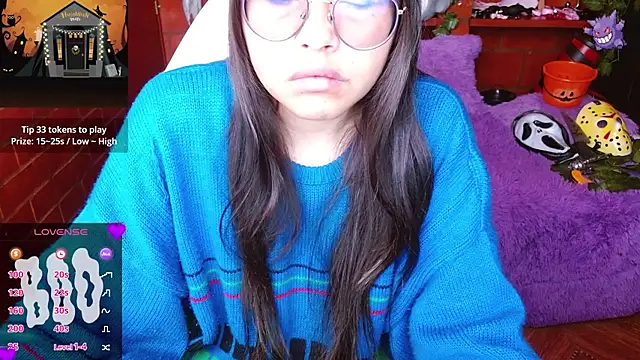 Snapshot of MidoriQuiinn chatting on 10.18.25 MidoriQuiinn online show from 10.18.25