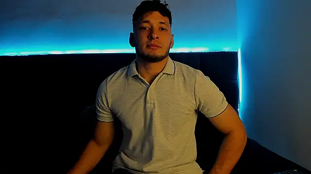 Snapshot of alejandro__2 chatting on 09.12.25 alejandro 2 online show from 09.12.25