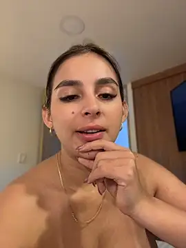 Snapshot of oriana_zoeee chatting on 06.28.26 oriana zoeee online show from 06.28.26