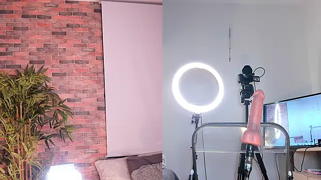 Lucy fit online show from 02.19.25