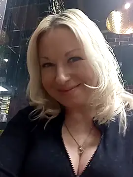 Snapshot of Arina_smiles chatting on 01.31.25 Arina smiles online show from 01.31.25
