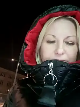 Snapshot of Arina_smiles chatting on 02.16.25 Arina smiles online show from 02.16.25