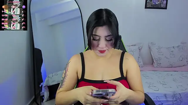 caroline23 x online show from 02.04.25