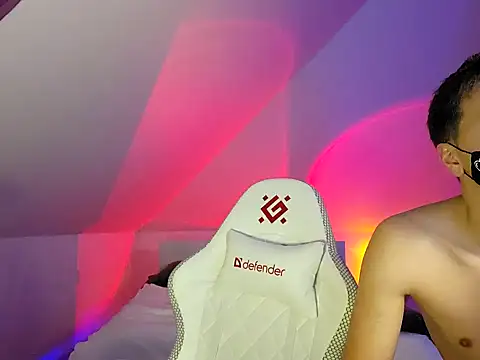 Snapshot of -Yummybabes- chatting on 12.03.24 -Yummybabes- online show from 12.03.24