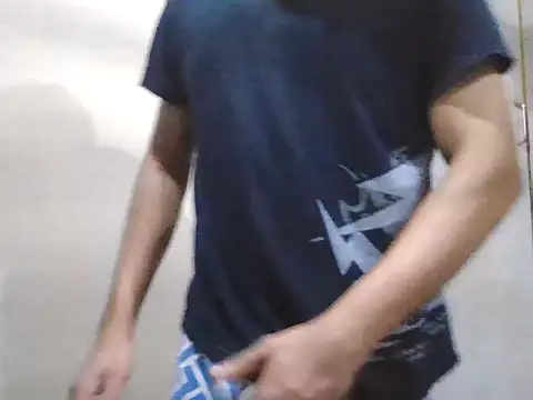 Snapshot of valyriansteel2 chatting on 10.27.25 valyriansteel2 online show from 10.27.25