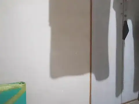 Snapshot of valyriansteel2 chatting on 11.17.25 valyriansteel2 online show from 11.17.25