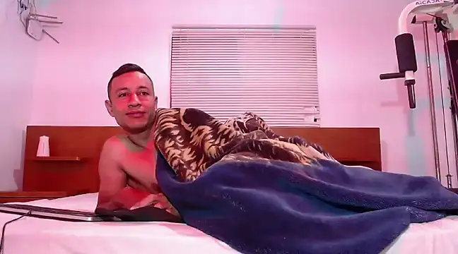 Snapshot of Maik_James chatting on 02.06.25 Maik James online show from 02.06.25