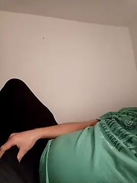 ScalicHat69 online show from 04.13.26