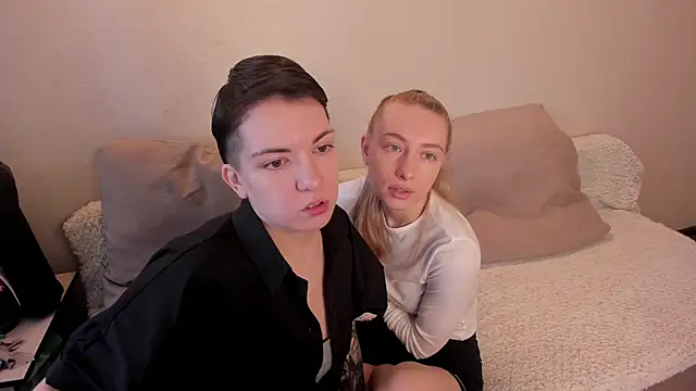 secret dreams   online show from 02.24.25