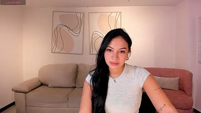 MollyJones  online show from 05.22.26