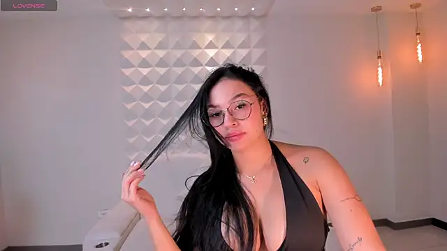 MollyJones  online show from 06.04.26
