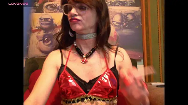 Snapshot of TheBlackWtch chatting on 04.30.26 TheBlackWtch online show from 04.30.26