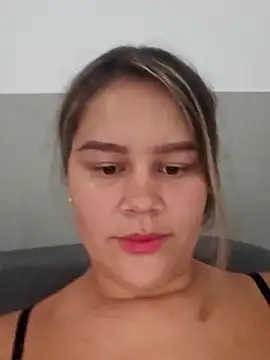 sweet lucia online show from 02.14.25