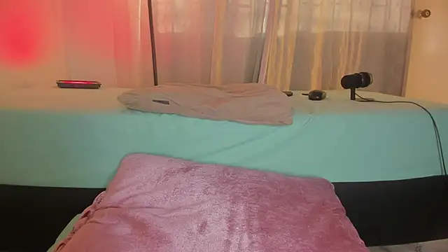 hot booty  online show from 02.21.25