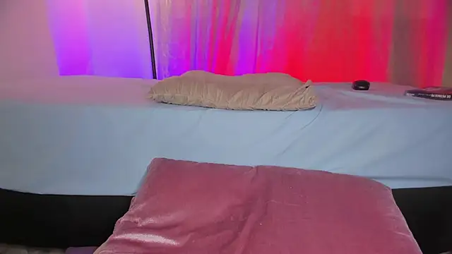 hot booty  online show from 03.18.25