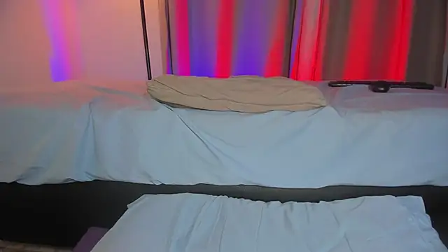 hot booty  online show from 10.14.25