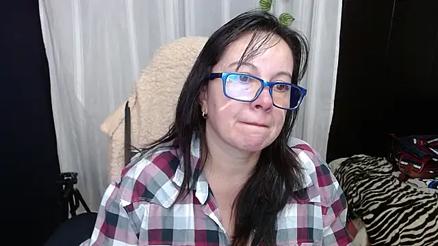 Sonialorens  online show from 01.17.25