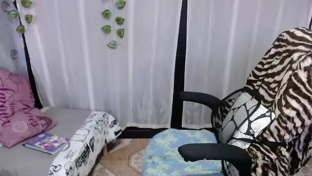 Sonialorens  online show from 02.01.25