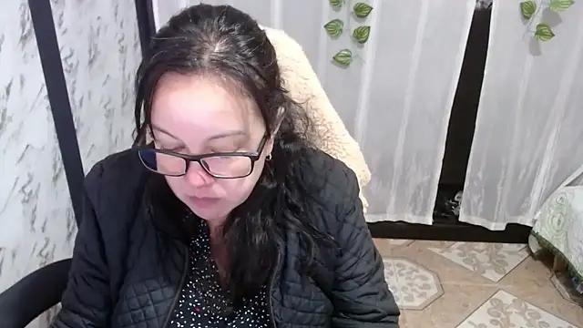 Sonialorens  online show from 03.11.25