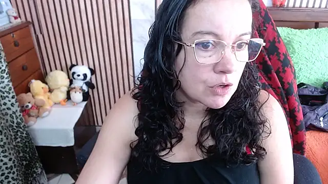 Sonialorens  online show from 10.08.25