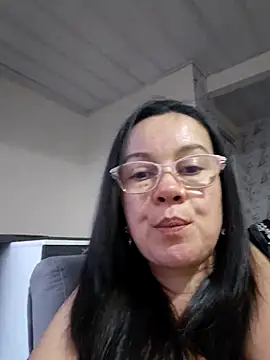 Snapshot of Sonialorens_ chatting on 06.14.26 Sonialorens online show from 06.14.26