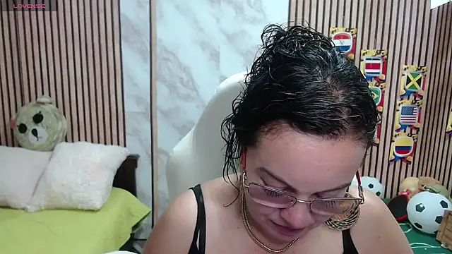 Snapshot of Sonialorens_ chatting on 07.08.26 Sonialorens online show from 07.08.26