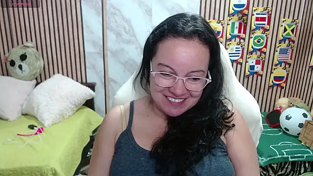 Snapshot of Sonialorens_ chatting on 07.09.26 Sonialorens online show from 07.09.26