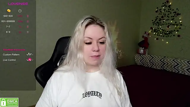 elven dreams  online show from 12.25.24