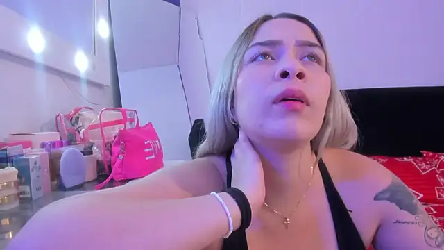 Snapshot of Byanca_Winklar chatting on 12.12.24 Byanca Winklar online show from 12.12.24