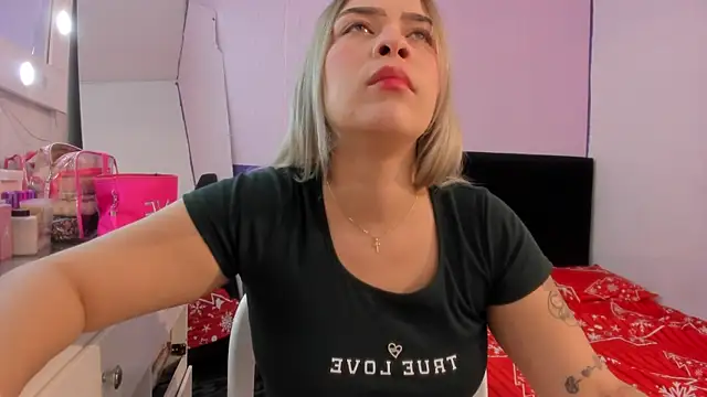 Snapshot of Byanca_Winklar chatting on 12.19.24 Byanca Winklar online show from 12.19.24