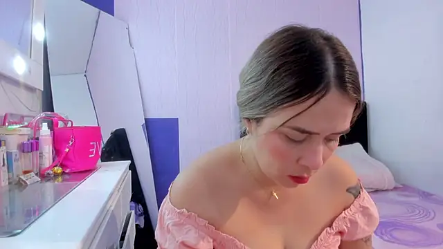 Snapshot of Byanca_Winklar chatting on 02.25.25 Byanca Winklar online show from 02.25.25