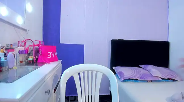 Snapshot of Byanca_Winklar chatting on 03.11.25 Byanca Winklar online show from 03.11.25