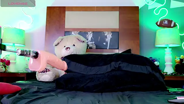 ashley 19xx online show from 04.03.26