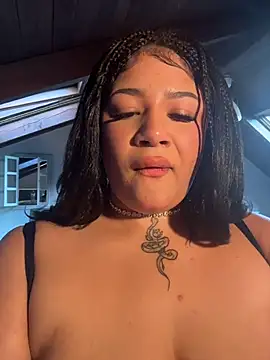 Snapshot of IamSashaLuv chatting on 03.25.26 IamSashaLuv online show from 03.25.26