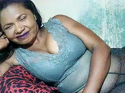 Snapshot of Hyncam chatting on 12.26.24 Hyncam online show from 12.26.24