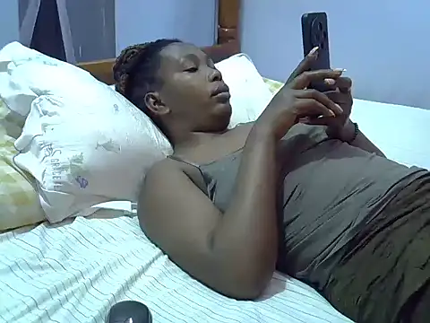 queennisha2 online show from 04.10.26