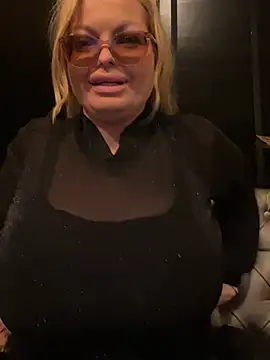 Lisavontease online show from 03.21.26