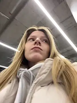 MaryHiggins online show from 11.19.25