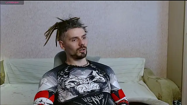 Aestheticguy101 online show from 03.25.26