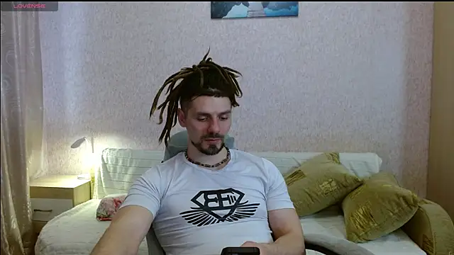 Aestheticguy101 online show from 04.10.26