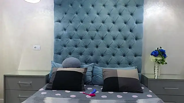 Theowonder online show from 02.03.25