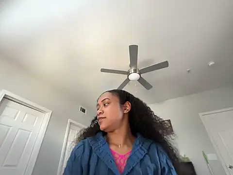 RylHoneyy online show from 01.12.26