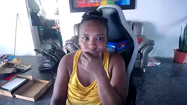 marysol83 online show from 10.22.25