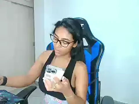 sophiax-x online show from 01.16.25