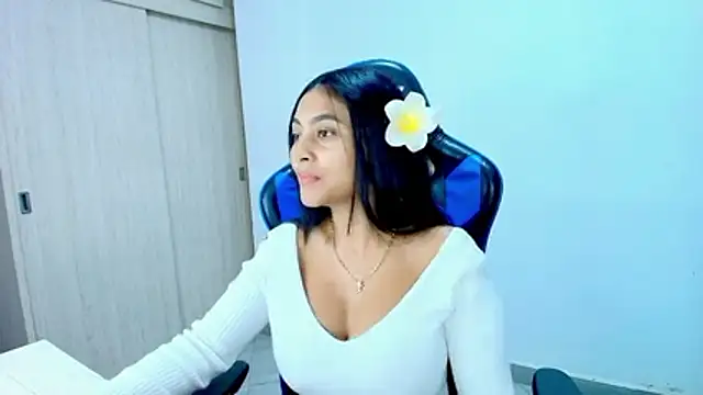 sophiax-x online show from 01.17.26