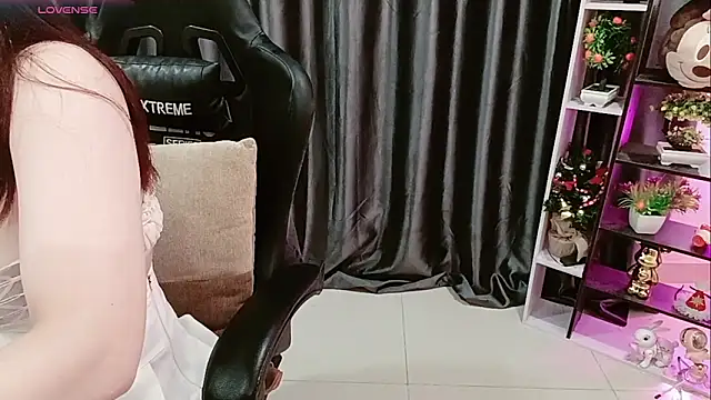 Yuki-yio online show from 03.02.26