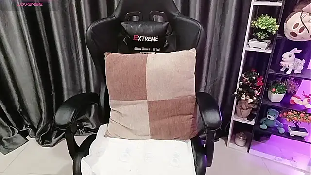 Yuki-yio online show from 03.26.26