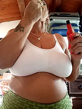 CRHYSTEL online show from 10.14.25