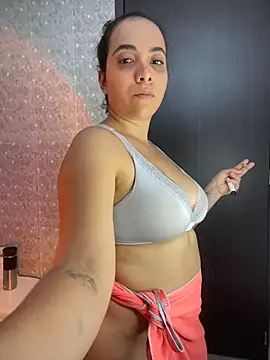 Emma Wish online show from 11.24.25