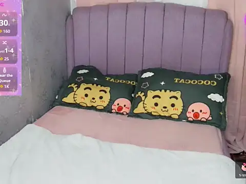 MoaningKylie online show from 02.06.26